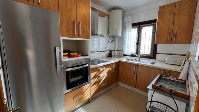 3 soveværelse Byhus til salg i Nerja med swimmingpool garage - € 499.000 (Ref: 8788225)