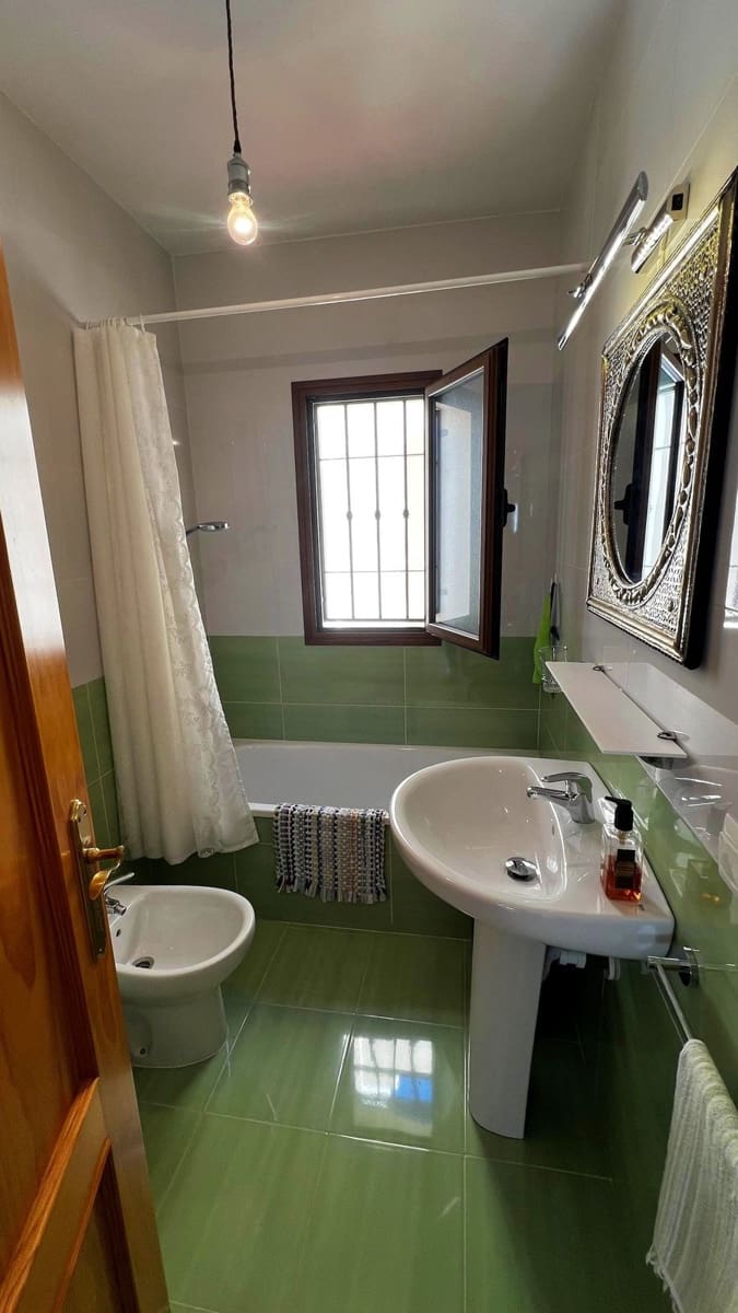 3 soverom Hus til salgs i Nerja med svømmebasseng garasje - € 499 000 (Ref: 8788225)