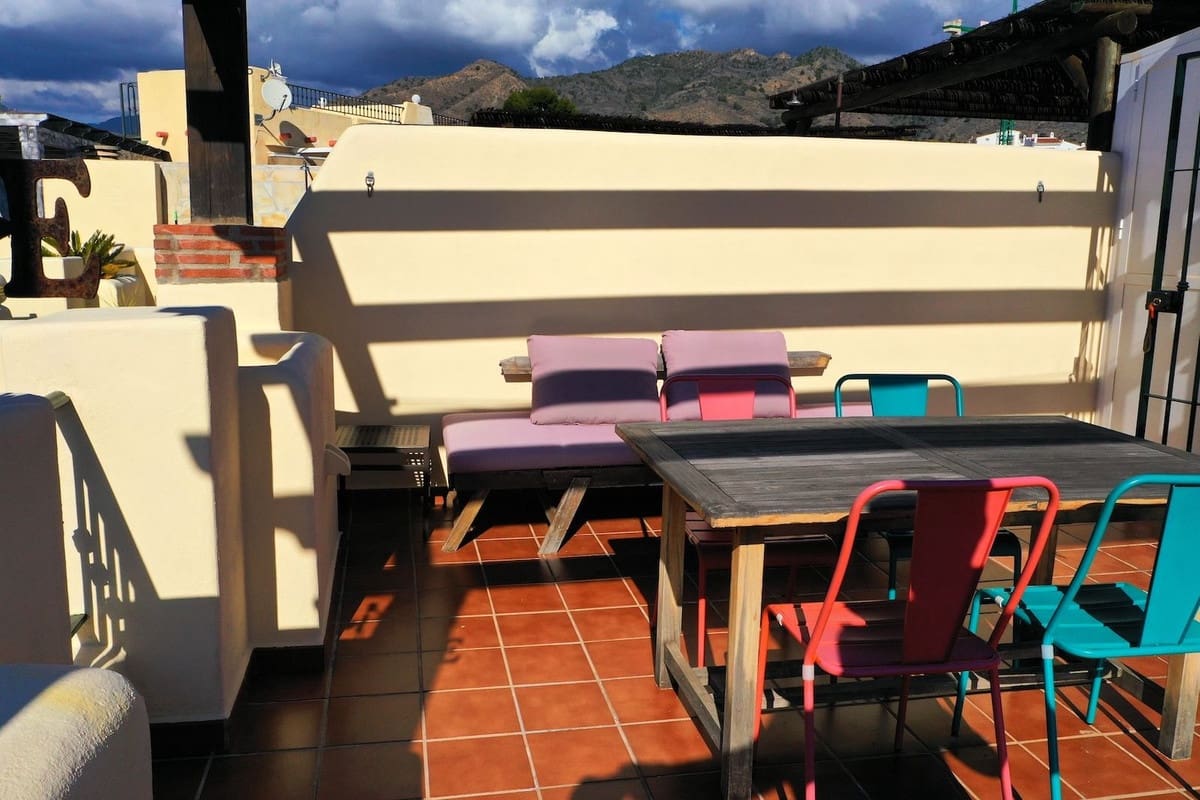 3 soverom Hus til salgs i Nerja med svømmebasseng garasje - € 499 000 (Ref: 8788225)