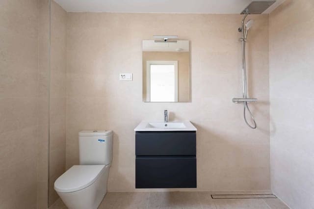 3 sypialnia Dom na sprzedaż w Torrox-Costa, Torrox z basenem garażem - 550 000 € (Ref: 8788226)