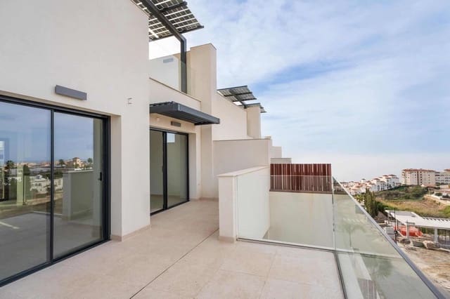 3 chambre Maison de Ville à vendre à Torrox-Costa, Torrox avec piscine garage - 550 000 € (Ref: 8788226)