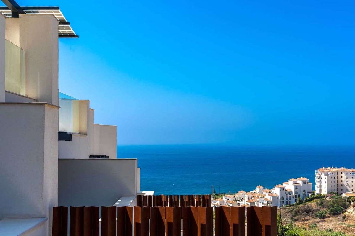 3 bedroom Townhouse for sale in Torrox-Costa with pool garage - € 550,000 (Ref: 8788226)