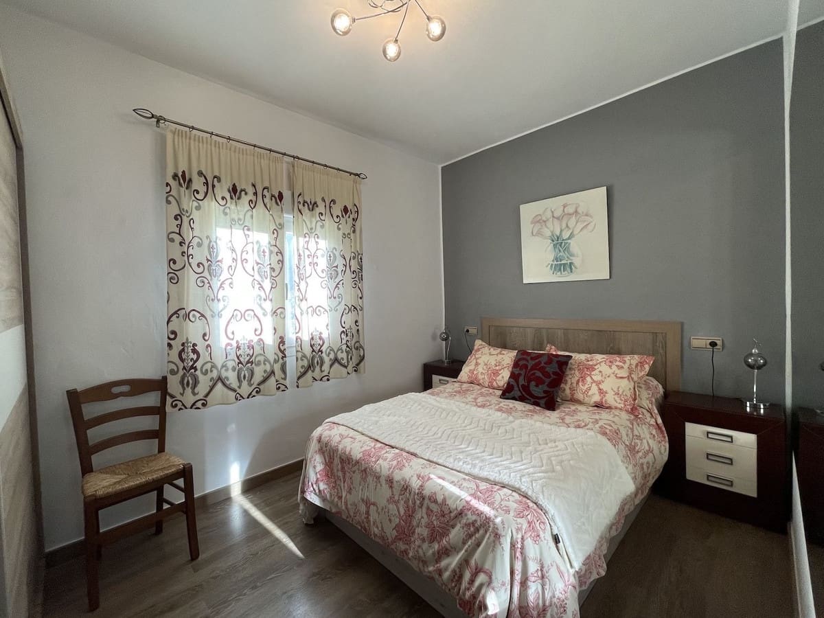 3 slaapkamer Villa te koop in Nerja met zwembad garage - € 650.000 (Ref: 8816506)