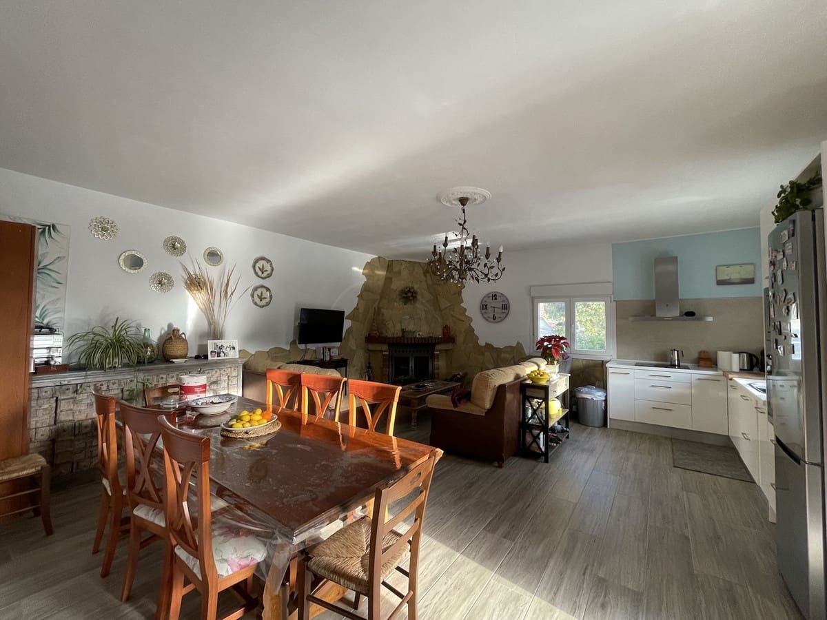 3 sypialnia Willa na sprzedaż w Nerja z basenem garażem - 650 000 € (Ref: 8816506)