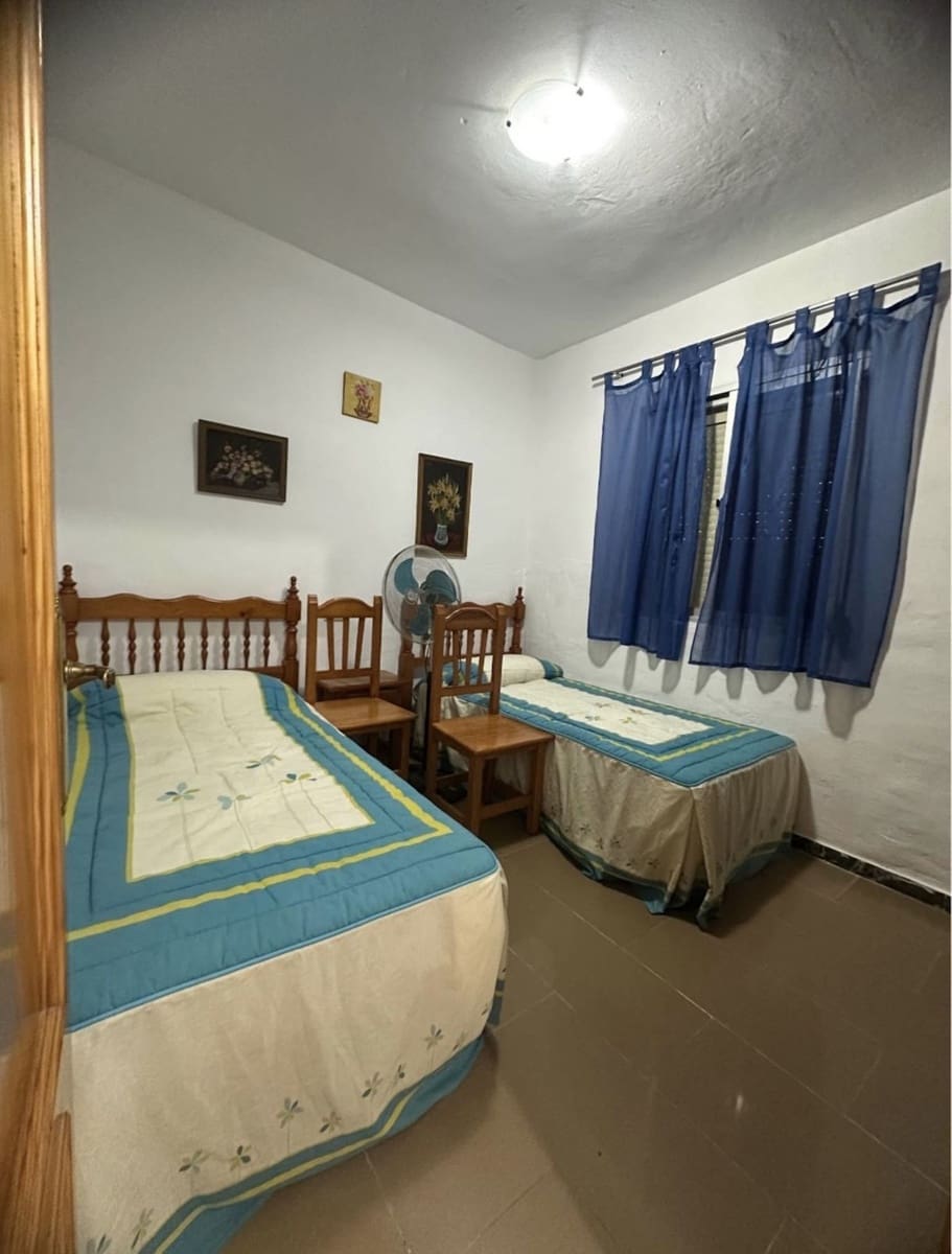 4 soveværelse Semi-Rækkehus til salg i Nerja med swimmingpool - € 265.000 (Ref: 8848484)