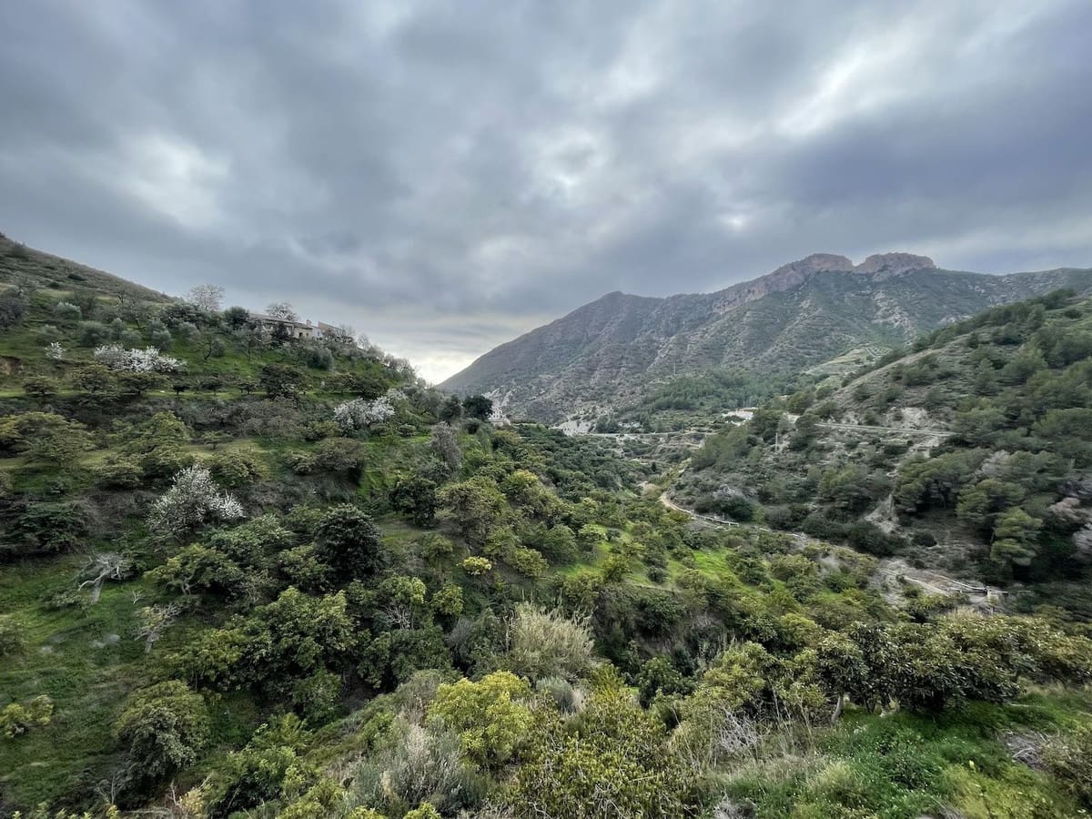 4 soveværelse Semi-Rækkehus til salg i Nerja med swimmingpool - € 265.000 (Ref: 8848484)