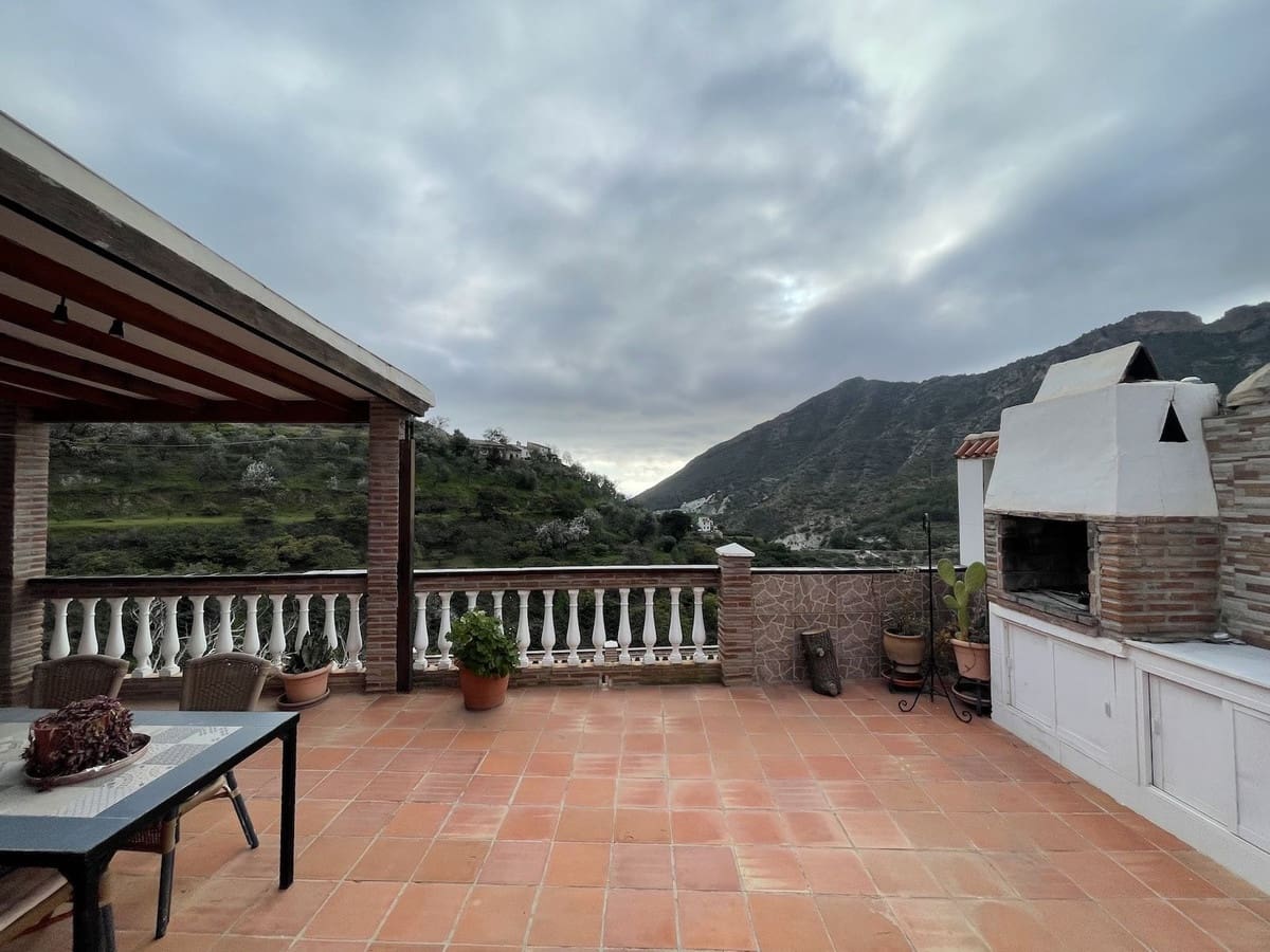 4 camera da letto Villetta Bifamiliare in vendita in Nerja con piscina - 265.000 € (Rif: 8848484)