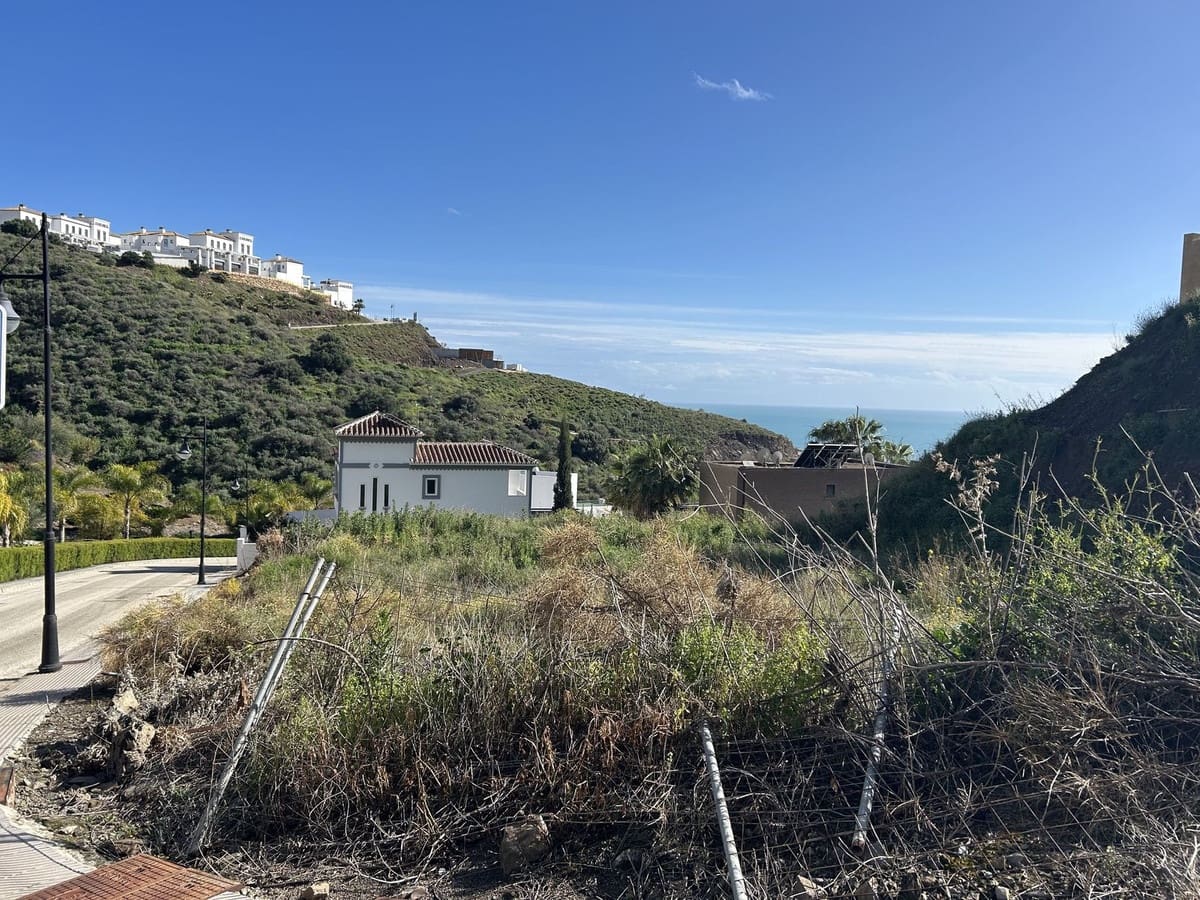Building Plot for sale in Torrox-Costa - € 275,000 (Ref: 8864315)