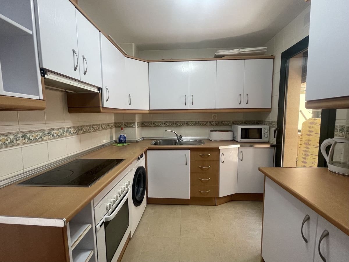 2 soveværelse Lejlighed til salg i Nerja med swimmingpool garage - € 320.000 (Ref: 8933503)