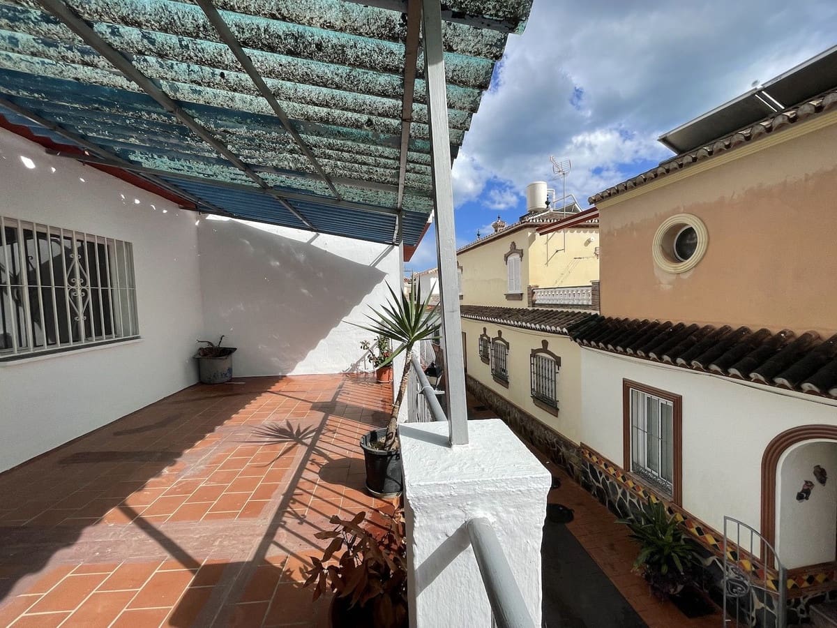 4 sypialnia Dom na sprzedaż w Torrox - 199 000 € (Ref: 8941949)