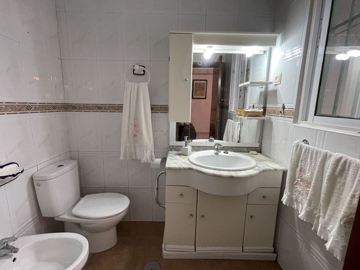 4 soverom Hus til salgs i Torrox - € 199 000 (Ref: 8941949)