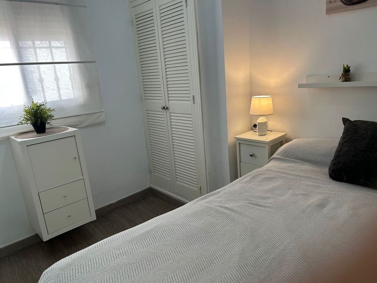 1 soveværelse Lejlighed til salg i Nerja - € 181.900 (Ref: 8977733)