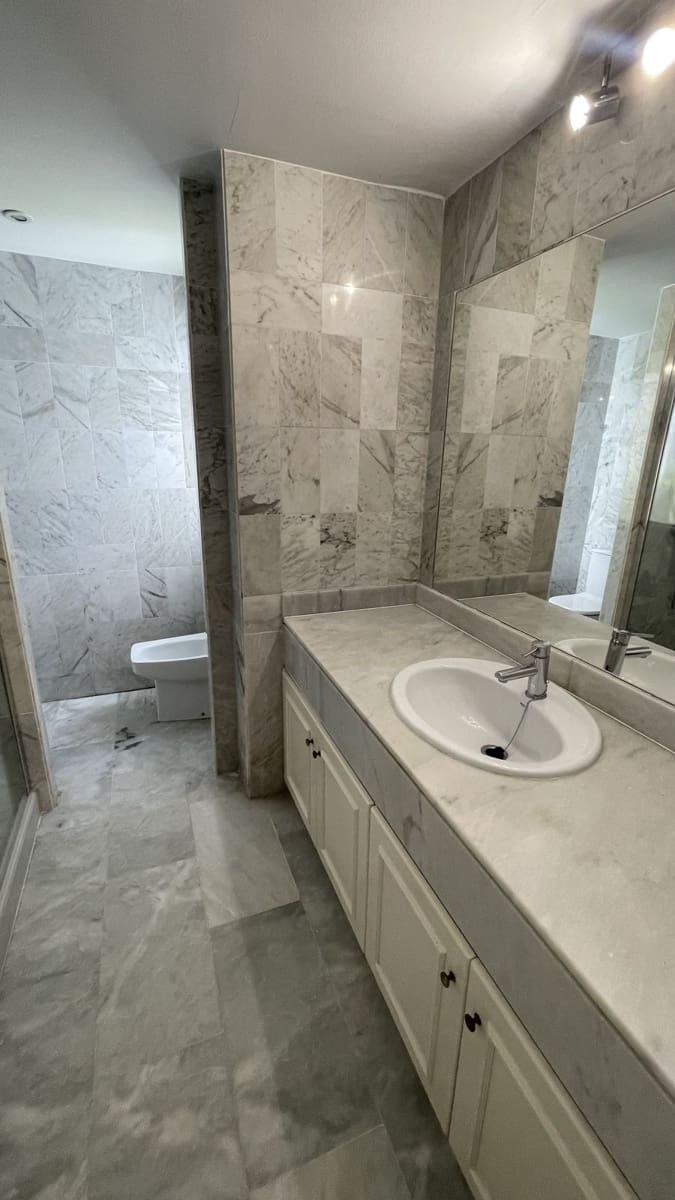 3 bedroom Apartment for holiday rental in Nueva Andalucia with pool - € 1,800 (Ref: 8997287)