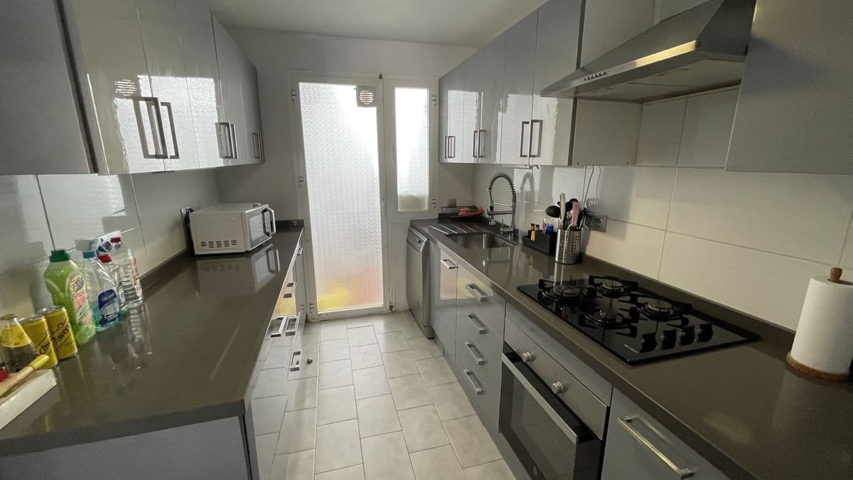 3 bedroom Apartment for holiday rental in Nueva Andalucia with pool - € 1,800 (Ref: 8997287)