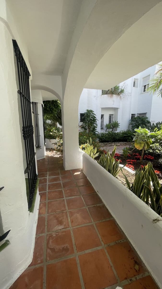 3 camera da letto Appartamento da affitare come casa vacanza in Nueva Andalucia con piscina - 1.800 € (Rif: 8997287)