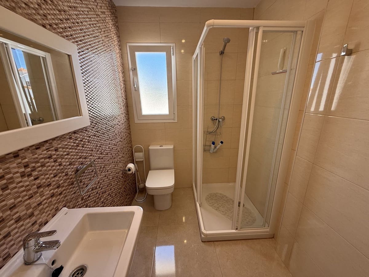 3 soveværelse Villa til salg i Nerja med swimmingpool garage - € 620.000 (Ref: 8998066)