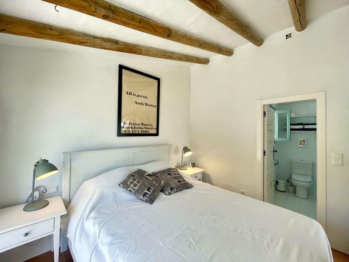 2 soveværelse Villa til salg i Competa med swimmingpool garage - € 415.000 (Ref: 9016401)