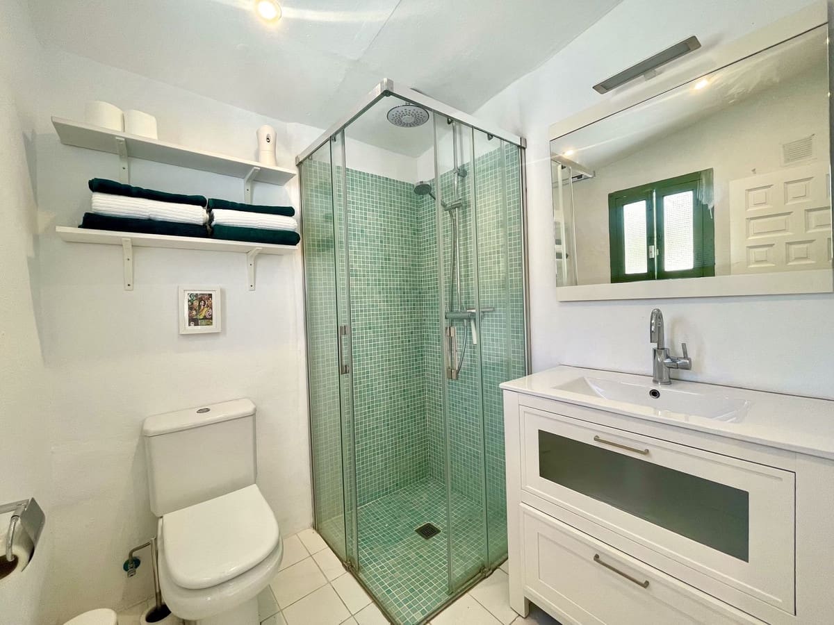 2 soveværelse Villa til salg i Competa med swimmingpool garage - € 415.000 (Ref: 9016401)