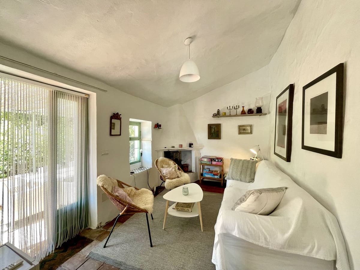 2 soveværelse Villa til salg i Competa med swimmingpool garage - € 415.000 (Ref: 9016401)