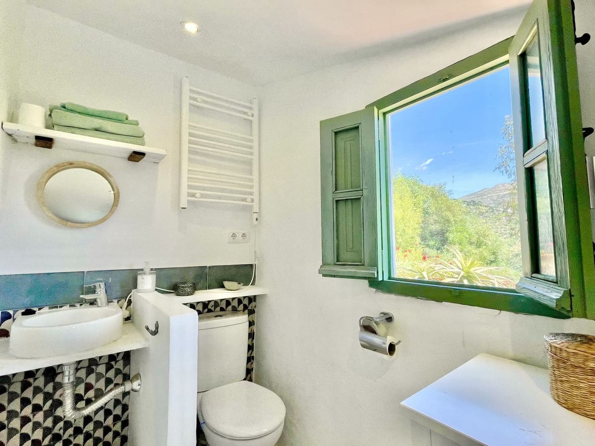 2 bedroom Villa for sale in Competa with pool garage - € 415,000 (Ref: 9016401)