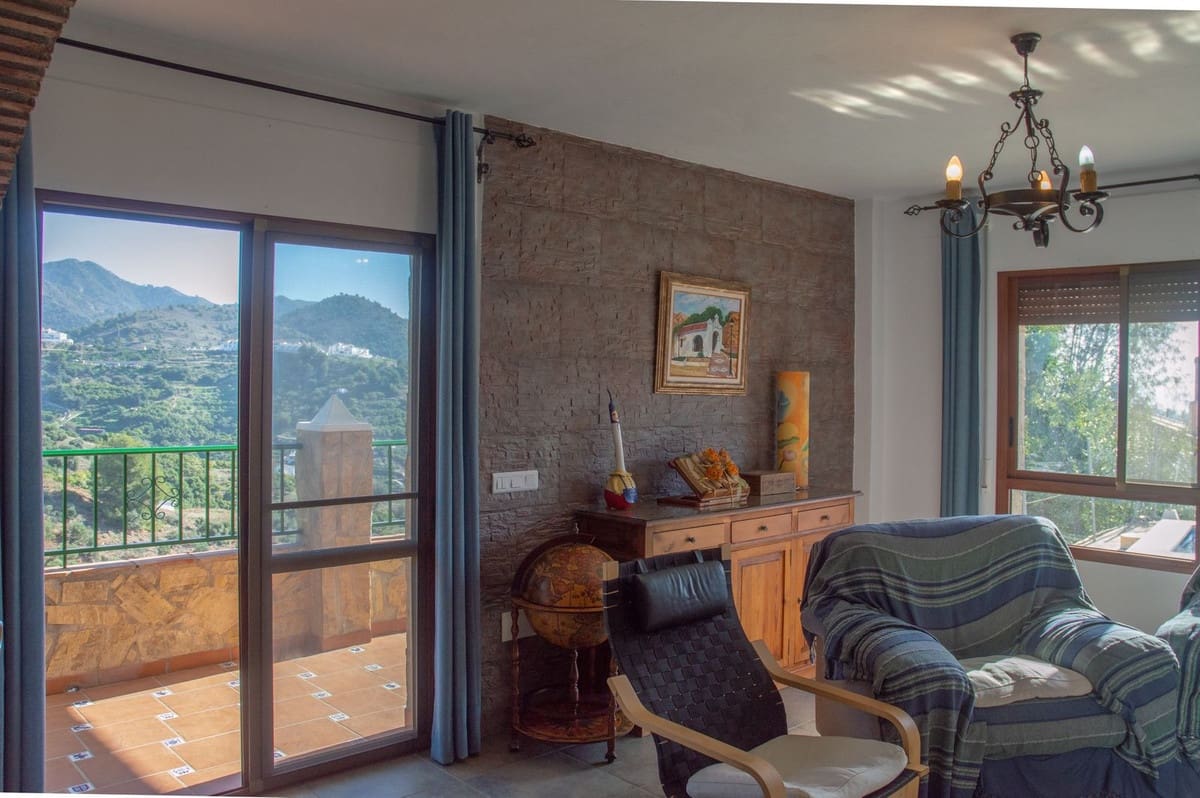 4 soverom Villa til salgs i Frigiliana med svømmebasseng garasje - € 960 000 (Ref: 9022532)