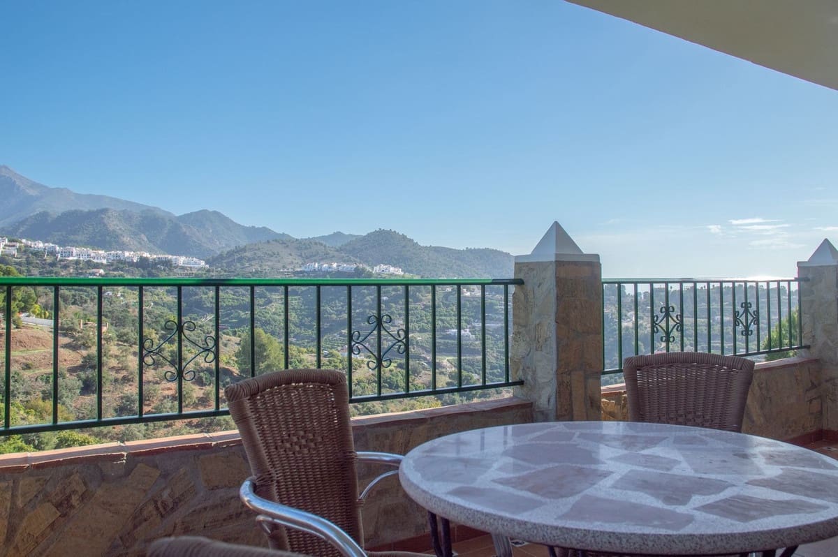 4 soverom Villa til salgs i Frigiliana med svømmebasseng garasje - € 960 000 (Ref: 9022532)