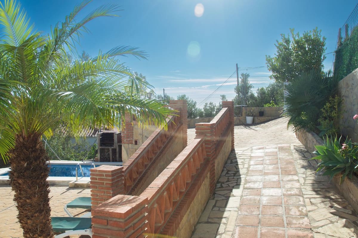 4 soverom Villa til salgs i Frigiliana med svømmebasseng garasje - € 960 000 (Ref: 9022532)