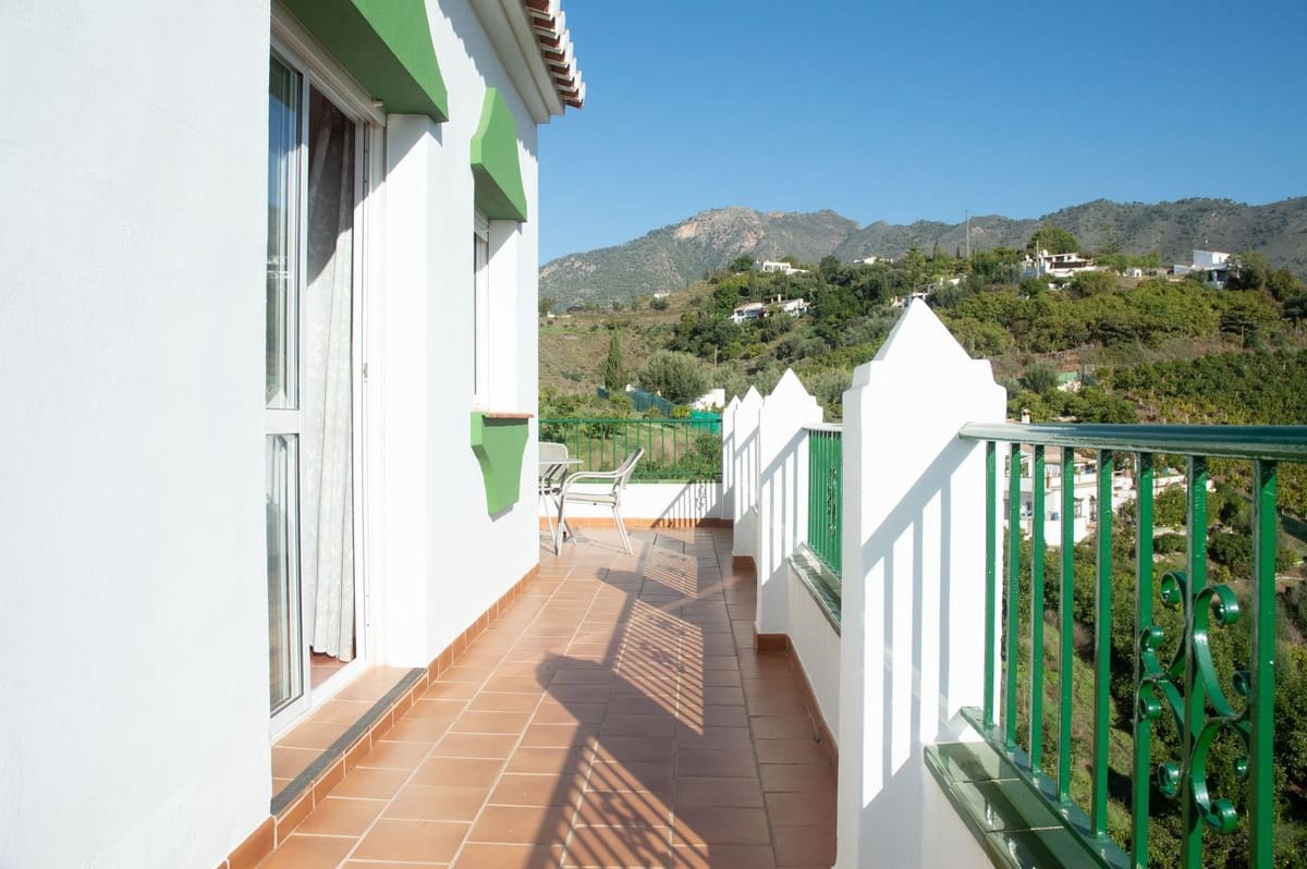 4 slaapkamer Villa te koop in Frigiliana met zwembad garage - € 960.000 (Ref: 9022532)