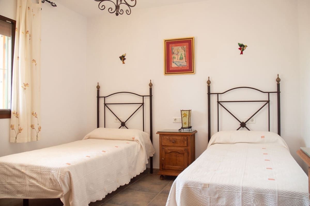 4 slaapkamer Villa te koop in Frigiliana met zwembad garage - € 960.000 (Ref: 9022532)