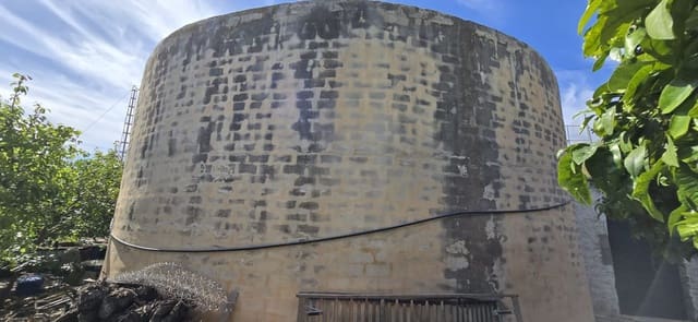 4 sypialnia Willa na sprzedaż w Nerja z basenem garażem - 600 000 € (Ref: 9051811)