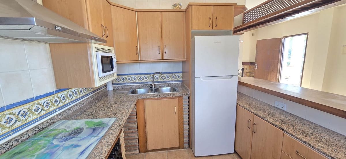 4 soveværelse Villa til salg i Nerja med swimmingpool garage - € 600.000 (Ref: 9051811)