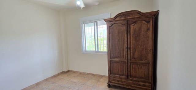 4 slaapkamer Villa te koop in Nerja met zwembad garage - € 580.000 (Ref: 9051811)