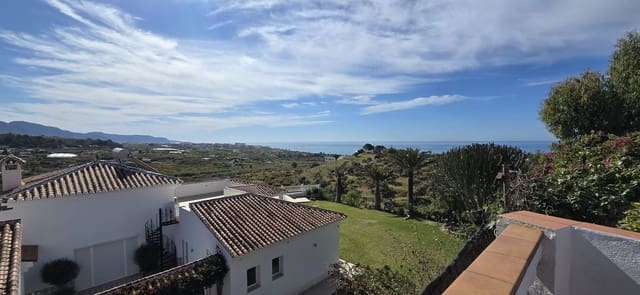 4 camera da letto Villa in vendita in Nerja con piscina garage - 580.000 € (Rif: 9051811)