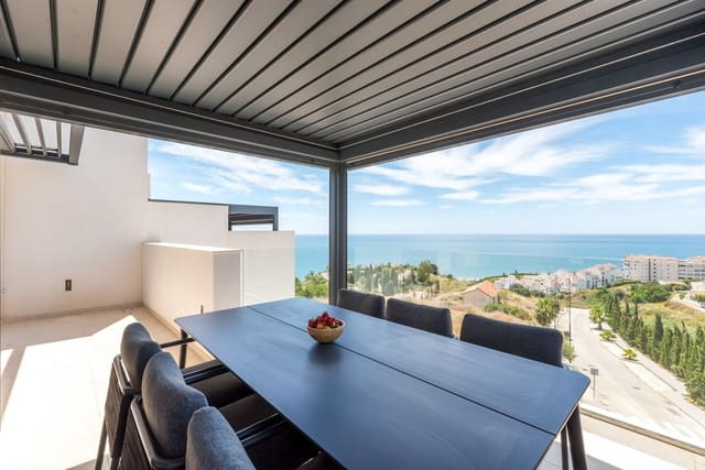 3 chambre Maison de Ville à vendre à Torrox-Costa, Torrox avec piscine garage - 695 000 € (Ref: 9051812)