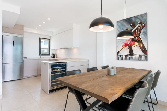 3 chambre Maison de Ville à vendre à Torrox-Costa, Torrox avec piscine garage - 695 000 € (Ref: 9051812)