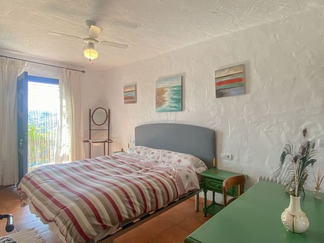 2 soveværelse Villa til salg i Frigiliana med swimmingpool garage - € 339.000 (Ref: 9057112)