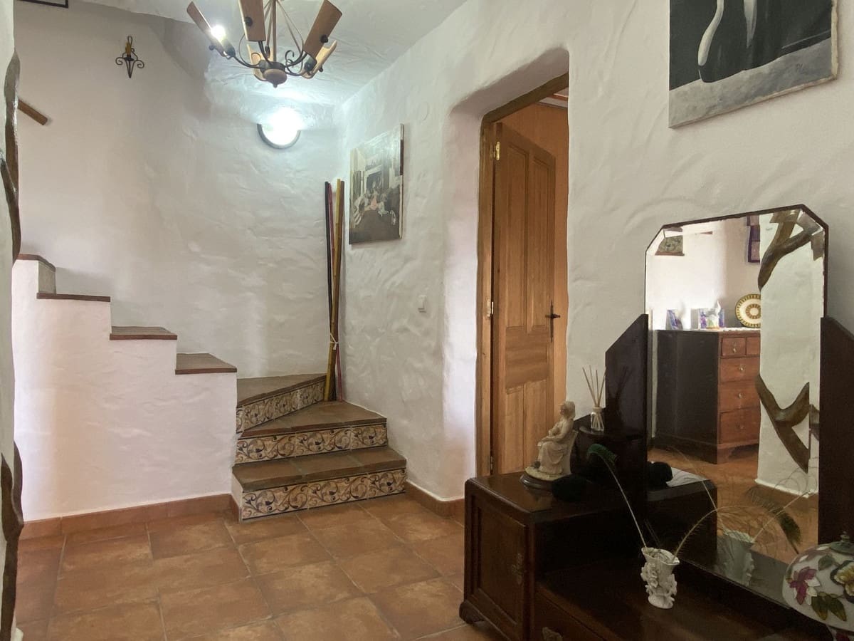 Chalet de 2 habitaciones en Frigiliana en venta con piscina garaje - 339.000 € (Ref: 9057112)