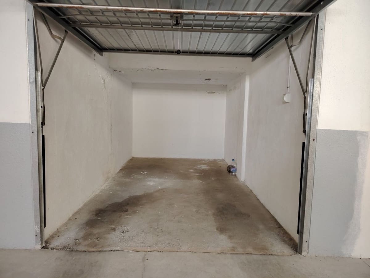 Apartamento de 2 habitaciones en Nerja en venta con piscina garaje - 439.000 € (Ref: 9061781)