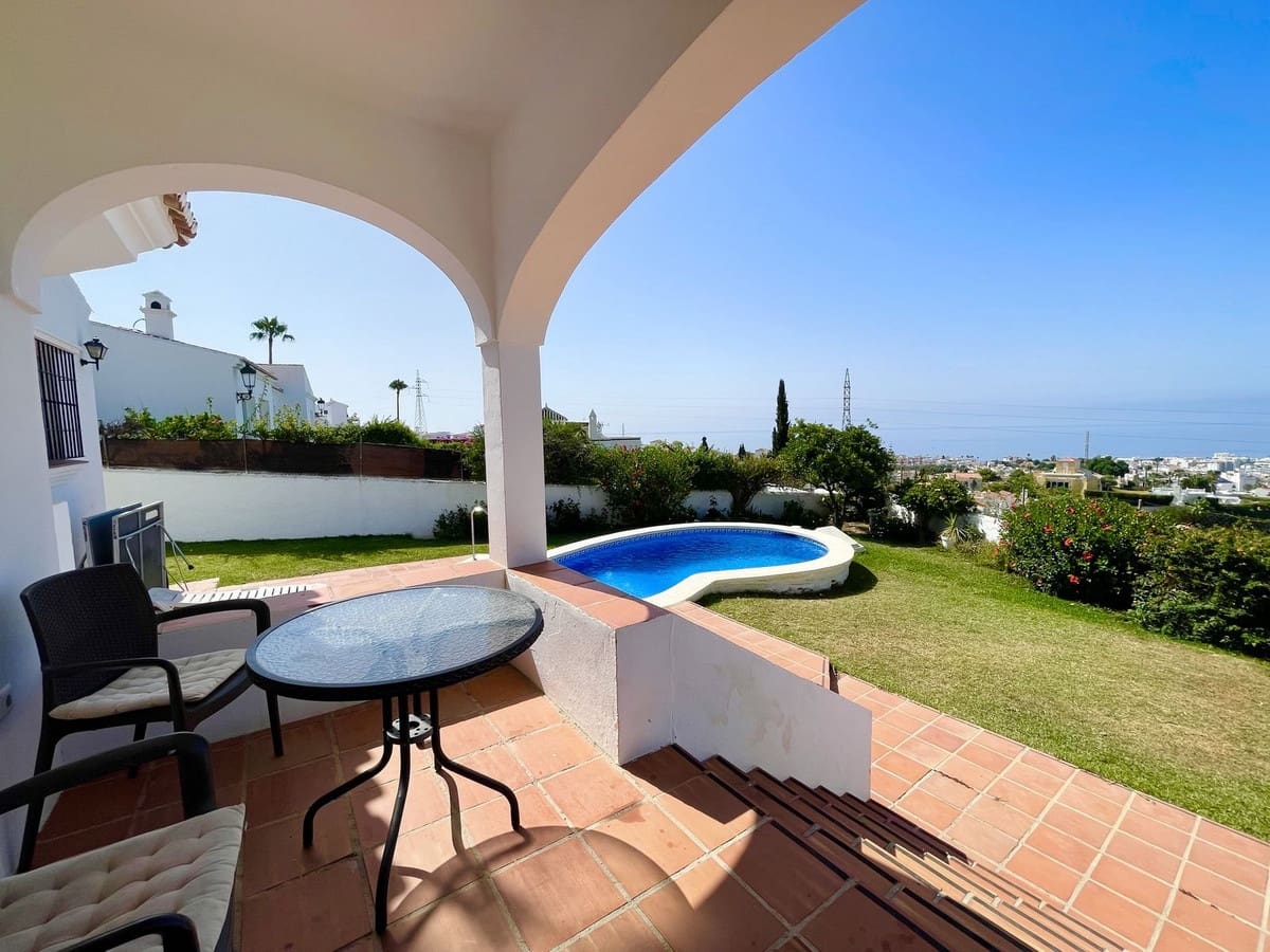 2 slaapkamer Villa te koop in Nerja met zwembad garage - € 650.000 (Ref: 9087239)