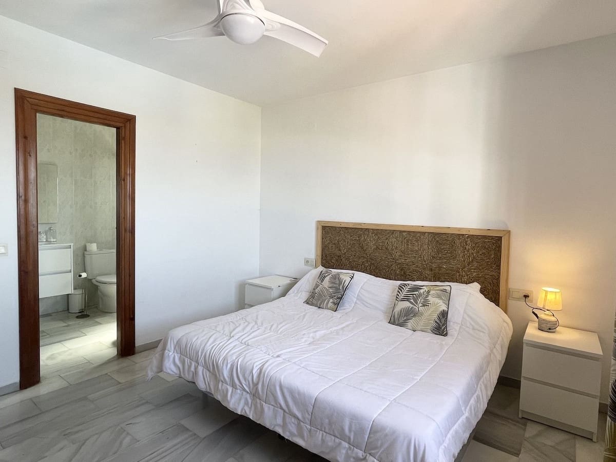 2 slaapkamer Villa te koop in Nerja met zwembad garage - € 650.000 (Ref: 9087239)