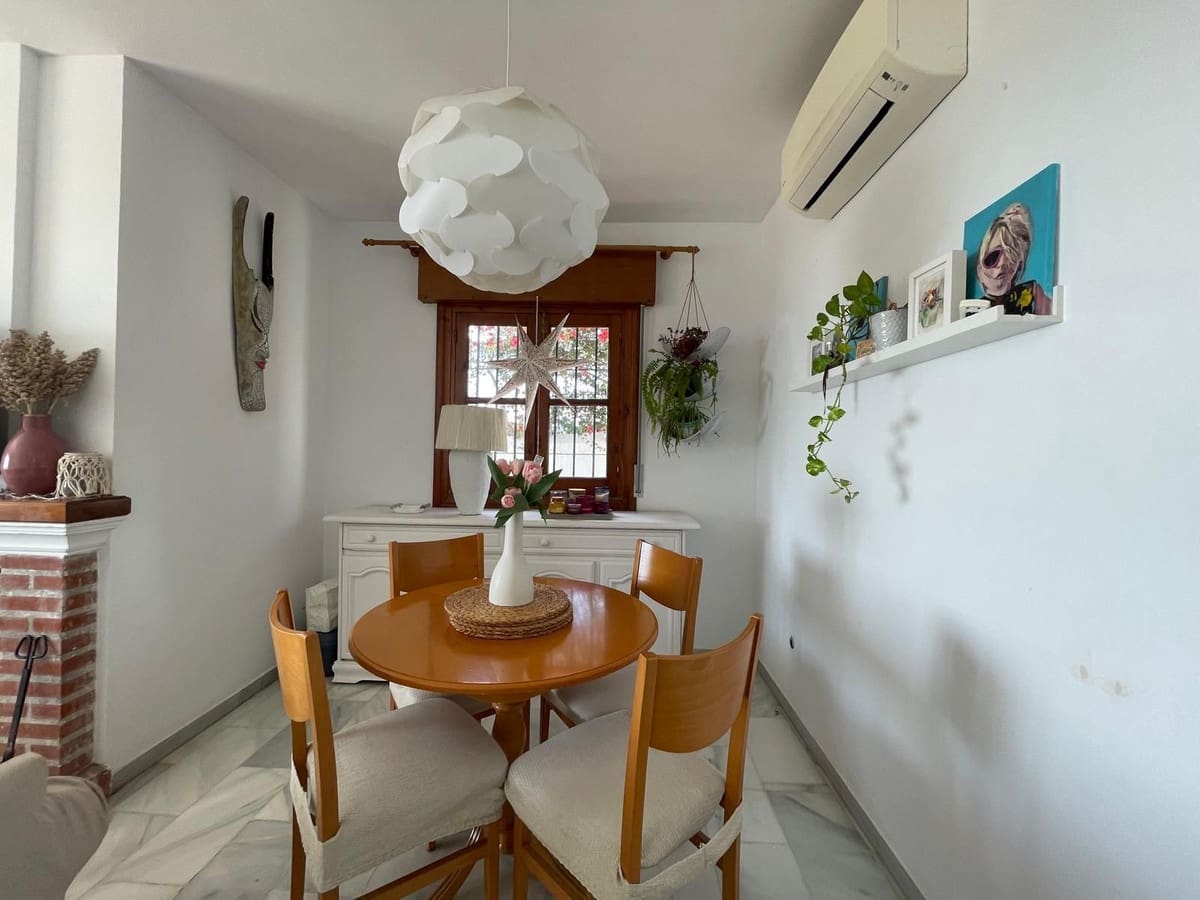 2 quarto Moradia para venda em Nerja com piscina garagem - 650 000 € (Ref: 9087239)