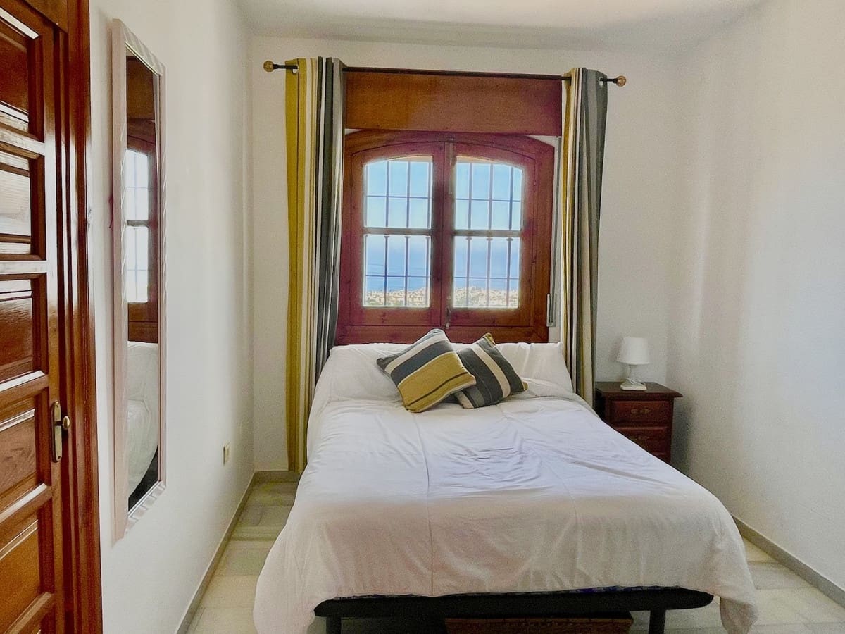 2 quarto Moradia para venda em Nerja com piscina garagem - 650 000 € (Ref: 9087239)