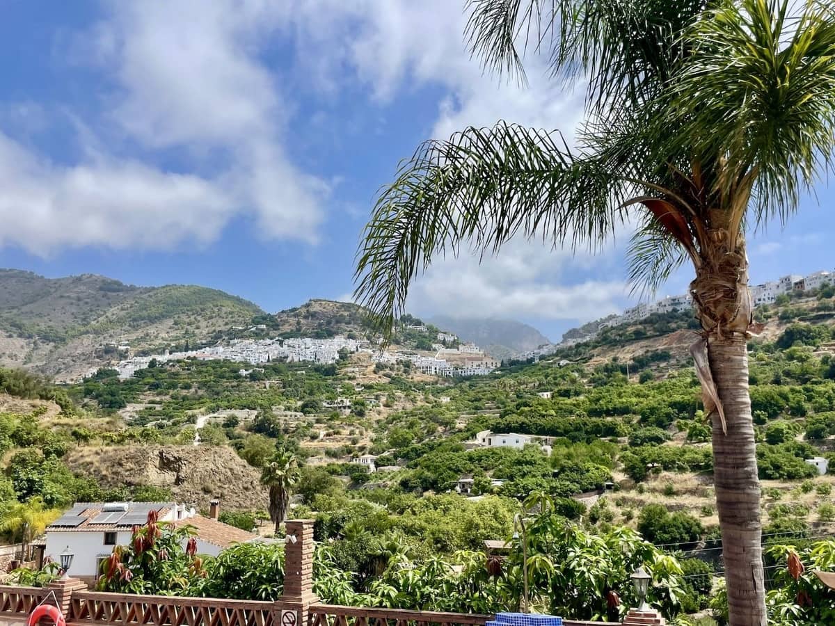 3 soveværelse Villa til salg i Frigiliana med swimmingpool garage - € 480.000 (Ref: 9103947)