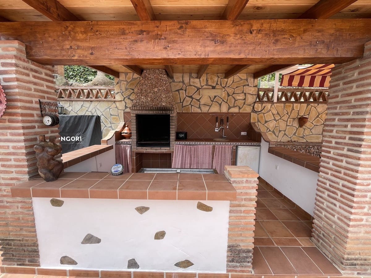 3 quarto Moradia para venda em Frigiliana com piscina garagem - 480 000 € (Ref: 9103947)