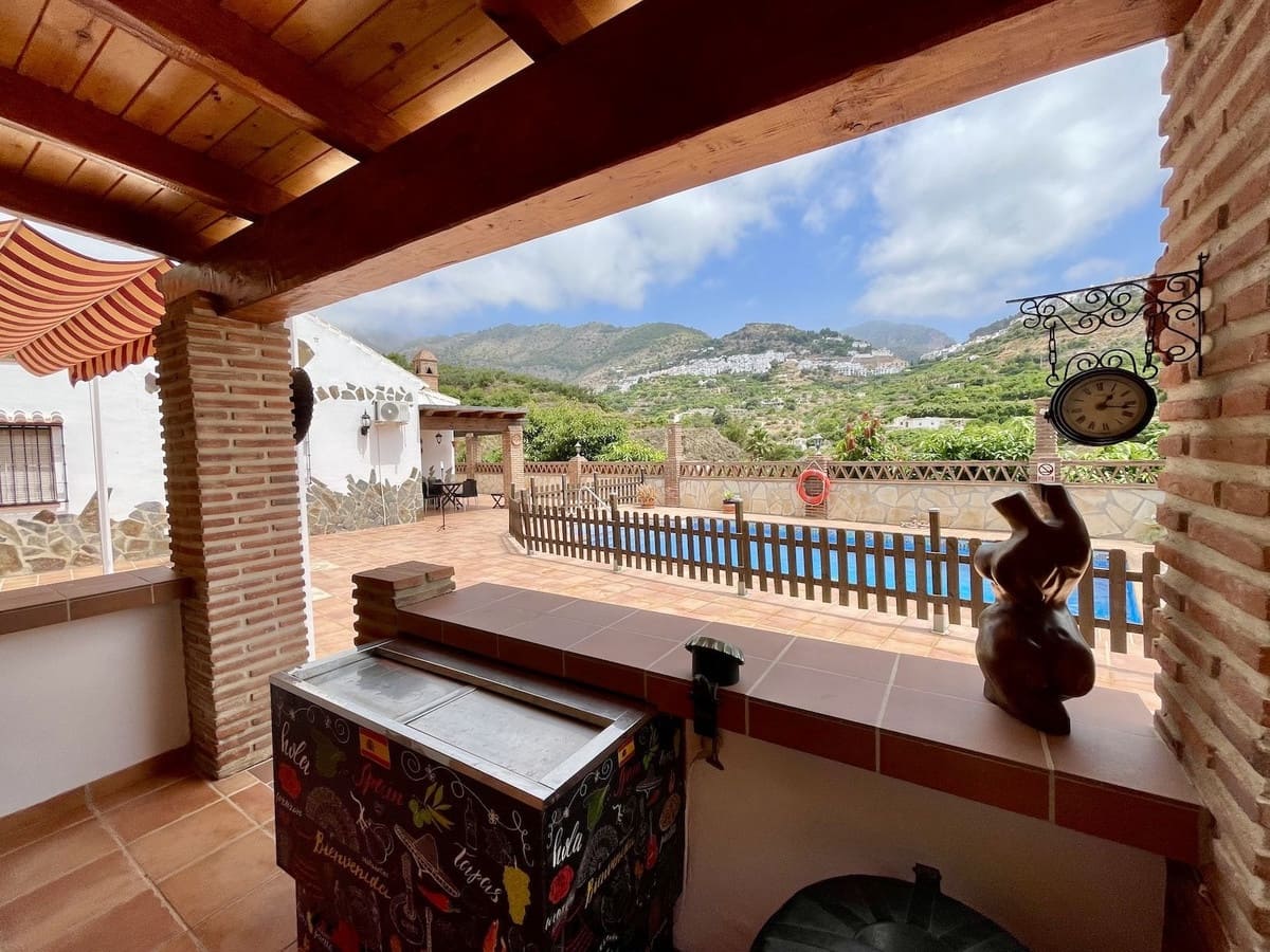 3 quarto Moradia para venda em Frigiliana com piscina garagem - 480 000 € (Ref: 9103947)