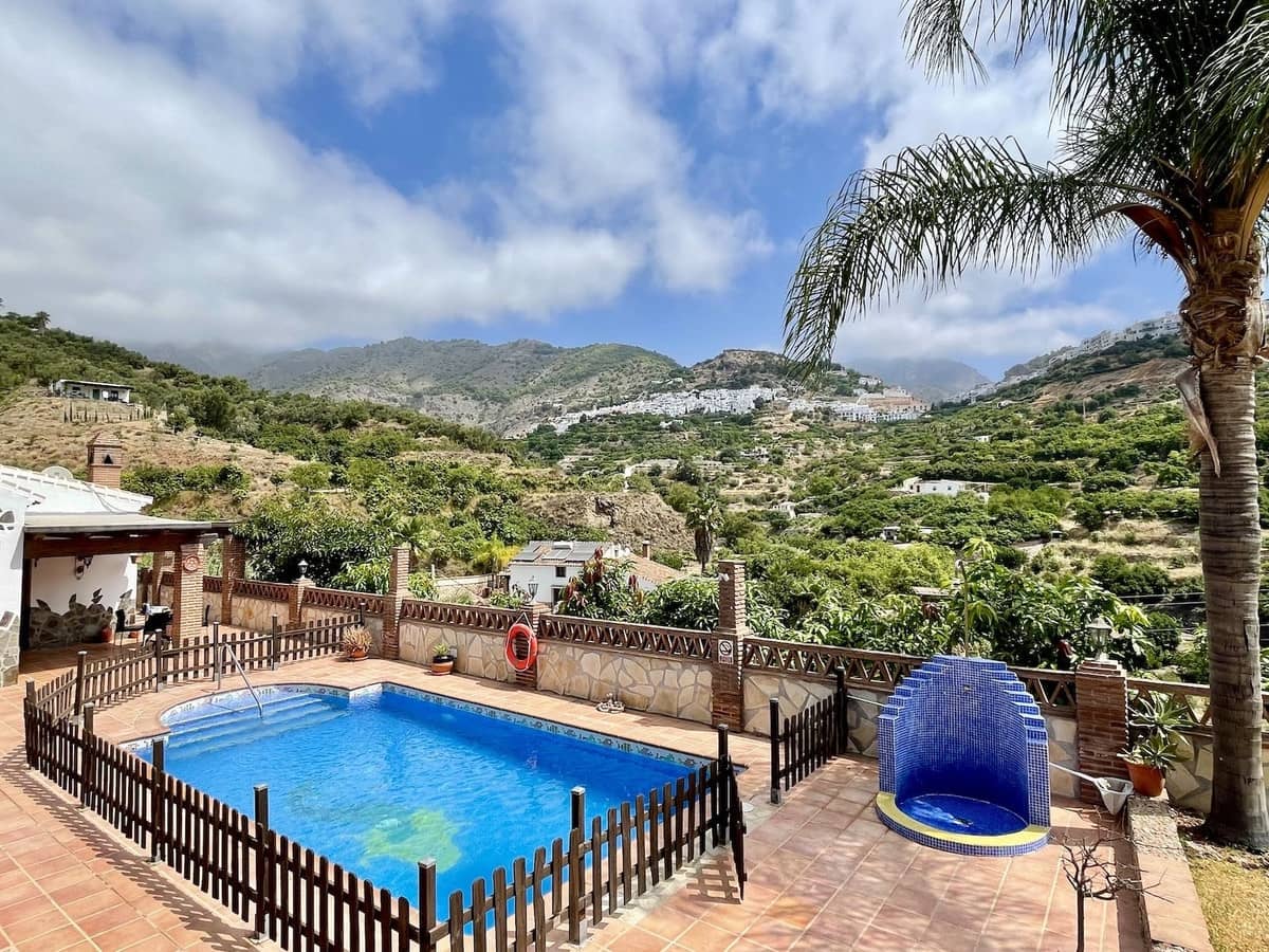 3 quarto Moradia para venda em Frigiliana com piscina garagem - 480 000 € (Ref: 9103947)