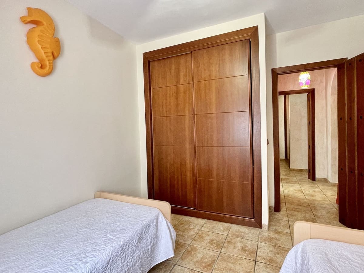 3 soveværelse Villa til salg i Frigiliana med swimmingpool garage - € 480.000 (Ref: 9103947)