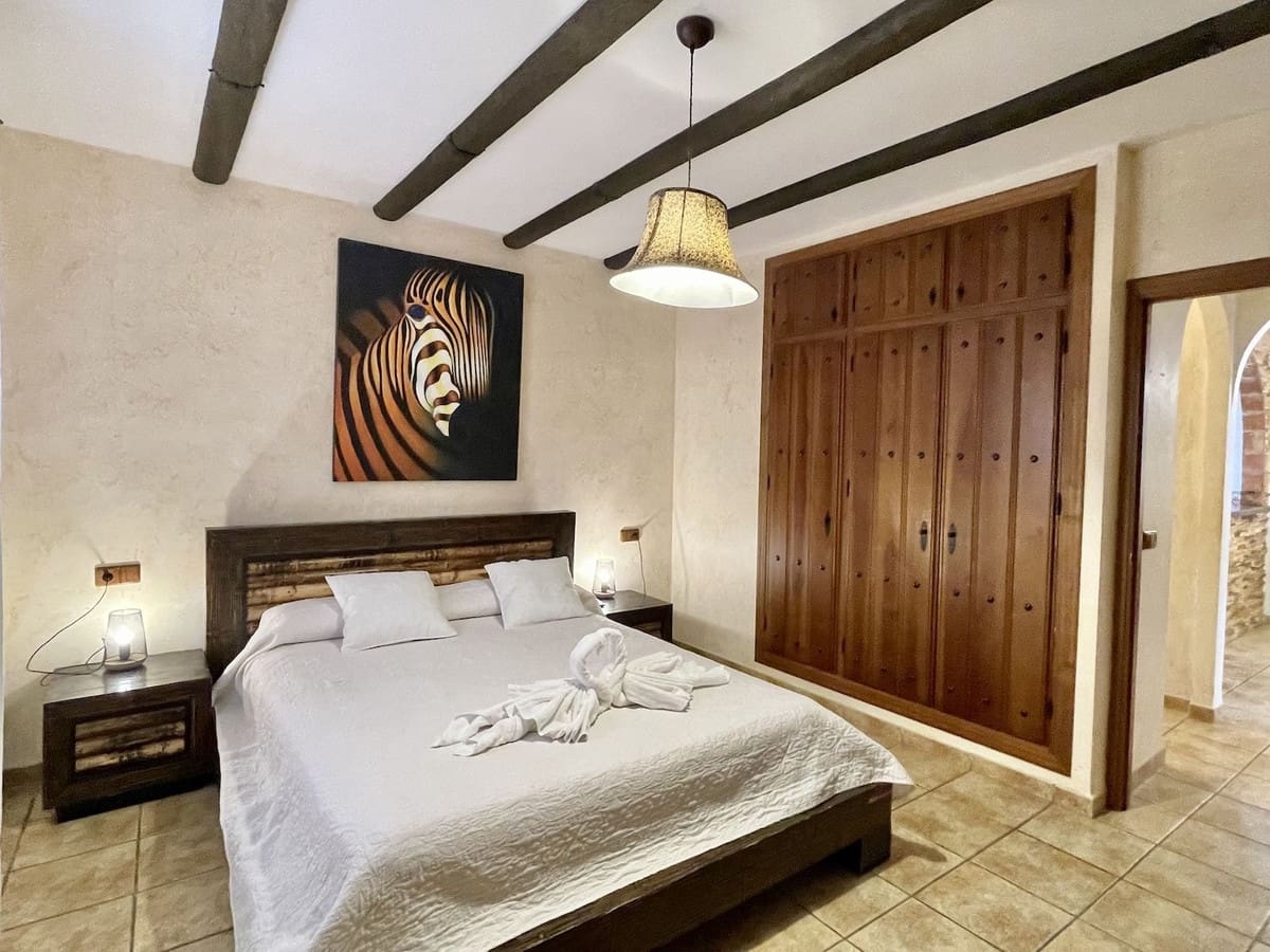 3 soveværelse Villa til salg i Frigiliana med swimmingpool garage - € 480.000 (Ref: 9103947)