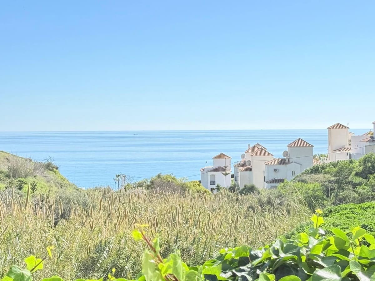 4 sypialnia Willa na sprzedaż w Torrox-Costa z basenem garażem - 475 000 € (Ref: 9133177)