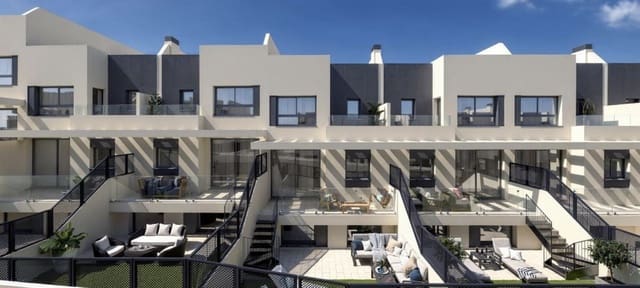3 sypialnia Dom na sprzedaż w Nerja z basenem garażem - 870 000 € (Ref: 9148432)